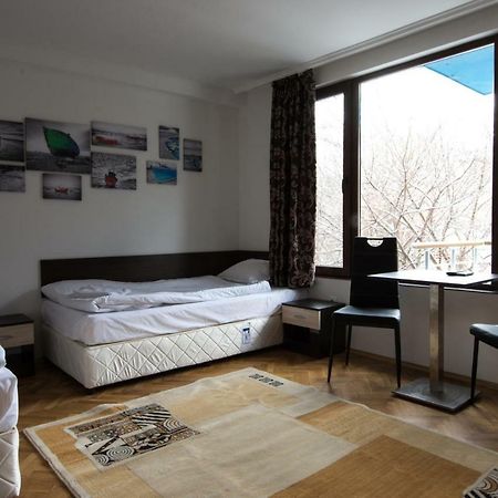 Guest Rooms Old Captain Burgas Extérieur photo