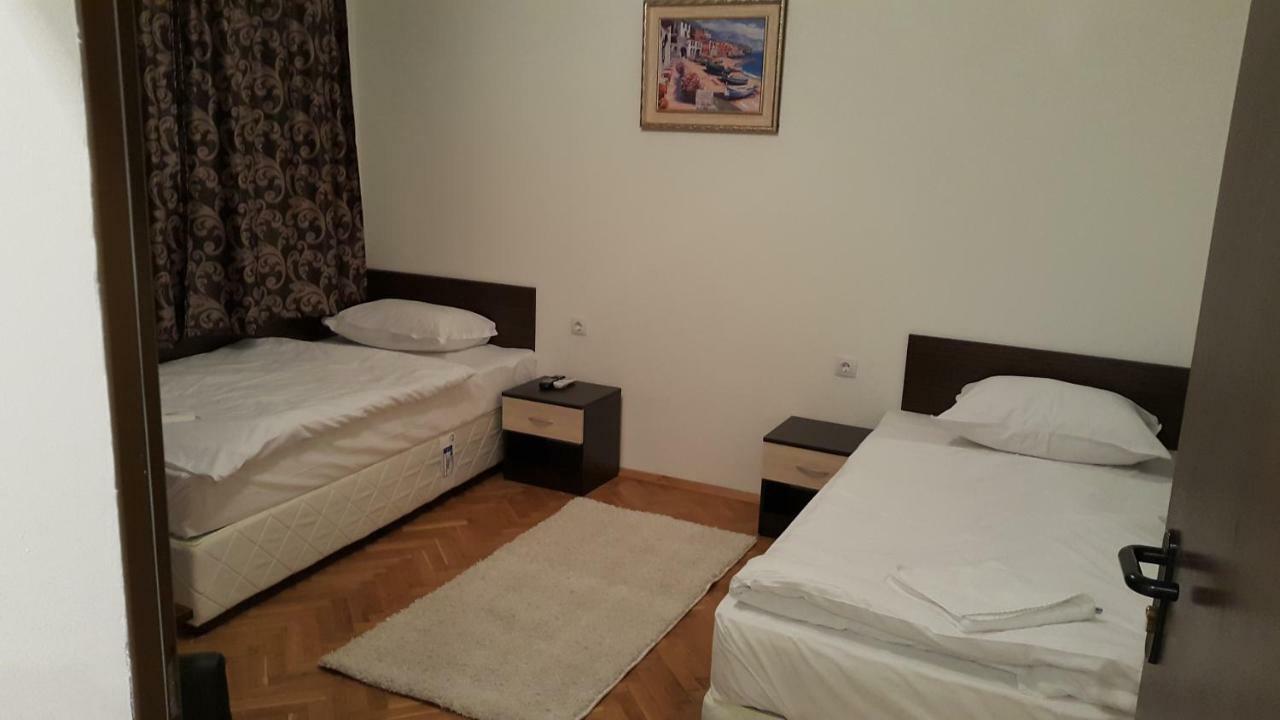 Guest Rooms Old Captain Burgas Extérieur photo