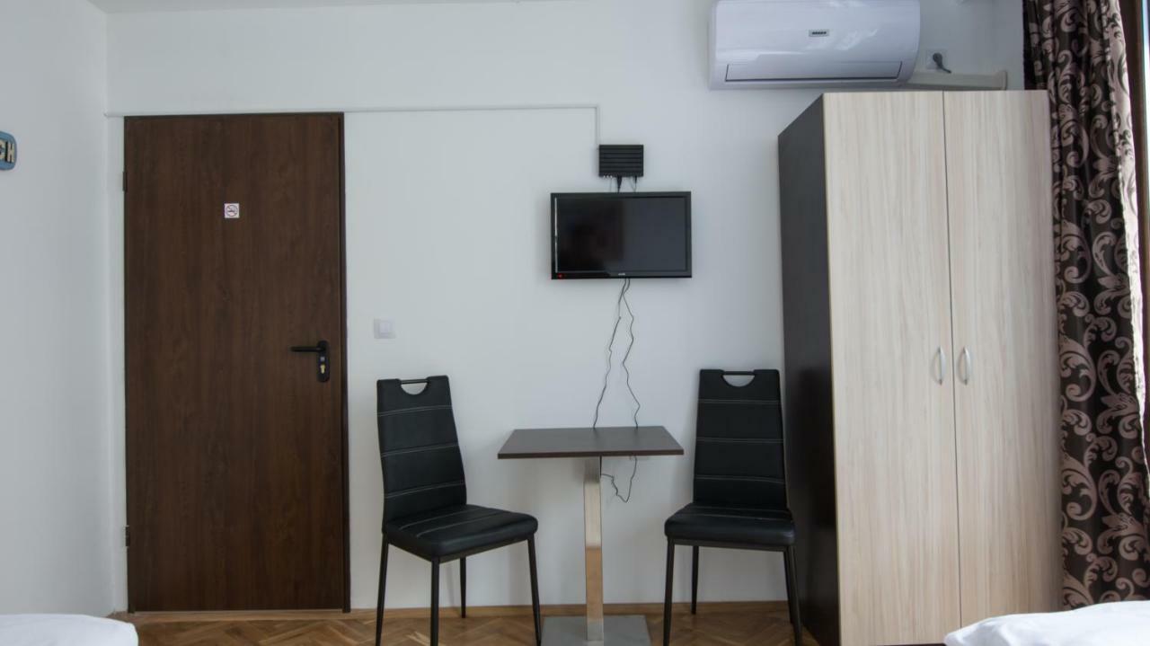 Guest Rooms Old Captain Burgas Extérieur photo